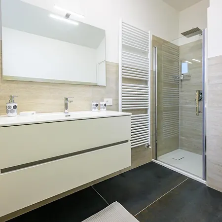 M&s House Apartment *