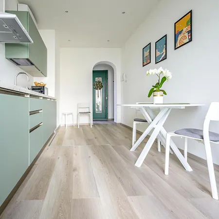 Apartment M&s House *